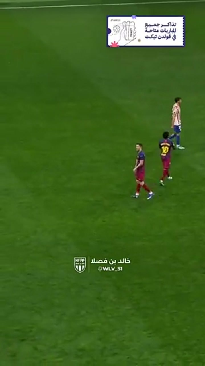 实拍亚马尔赛后安慰所有队友 还有教练组成员