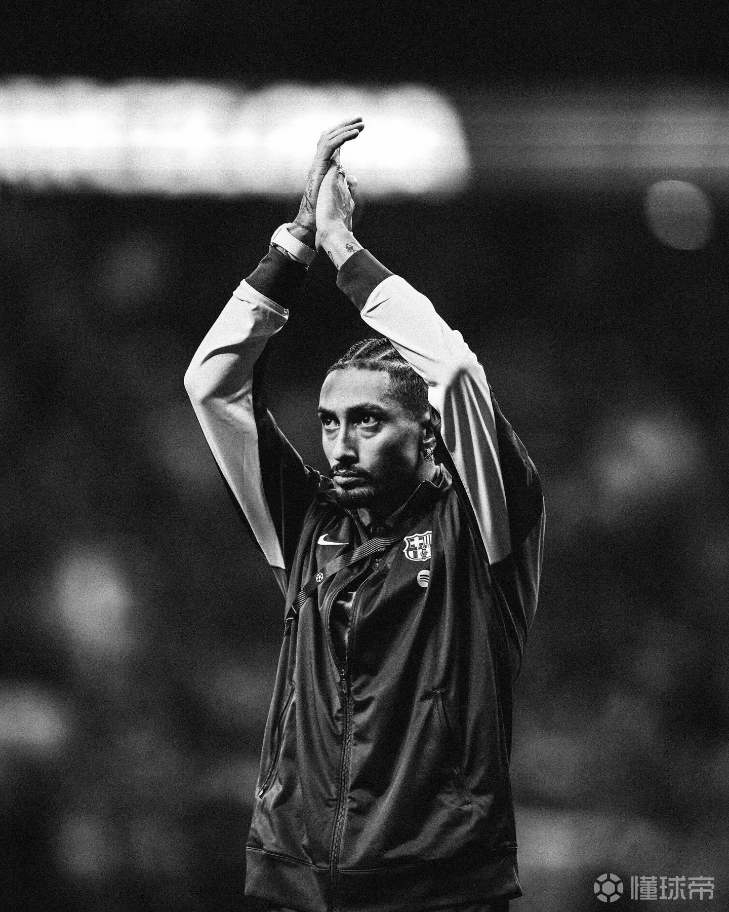 拉菲尼亚：无法上场与队友并肩作战很难受，但一切还没有结束