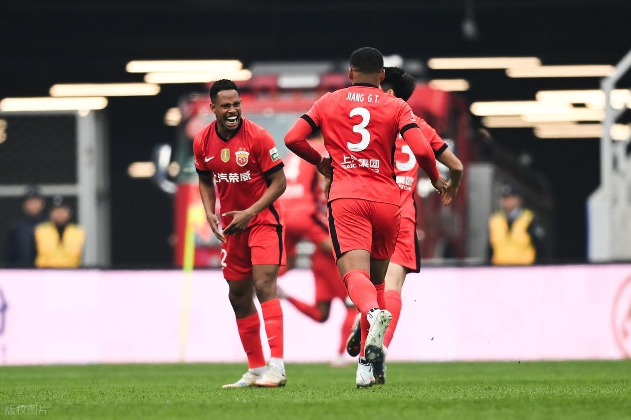 加布里埃尔已悄悄离开上港回到巴西，未来梅伦多将入替，值得期待