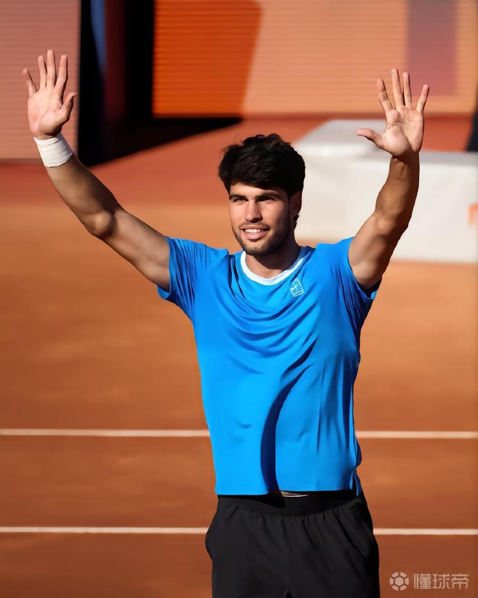 阿尔卡拉斯因手腕伤势退出巴塞罗那站比赛，无缘重返世界第一