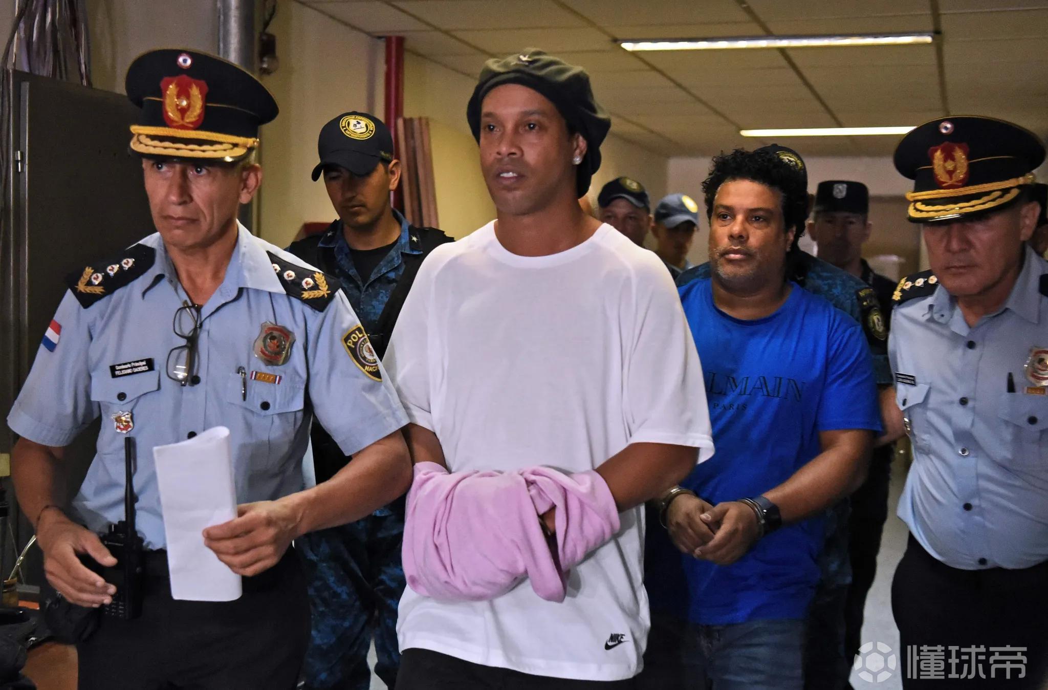 小罗：在狱中踢球时我曾率队11-2大胜对手；当时只有踢球能让我解压