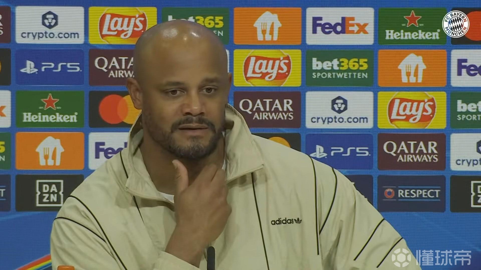 孔帕尼：我穿得很潮？赞助商的，这些东西俱乐部官方商店全有