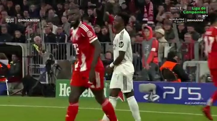 贝林厄姆抱怨维尼修斯未传球 后者：你想怎样？闭嘴吧