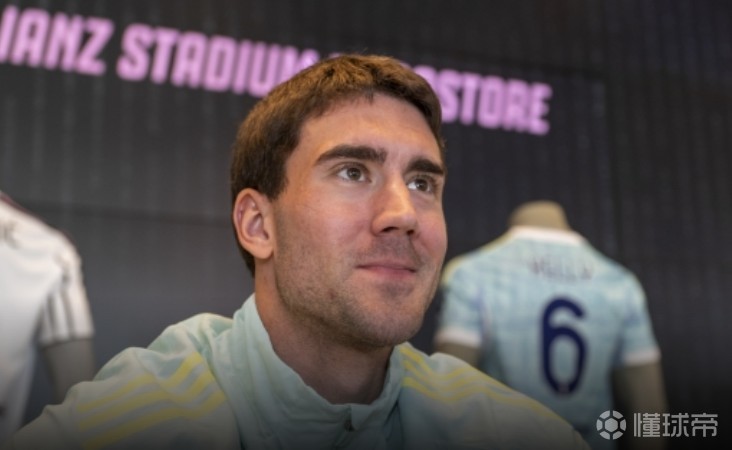 米体：尤文暂缓弗拉霍维奇合同敲定，等待他在球场上的表现