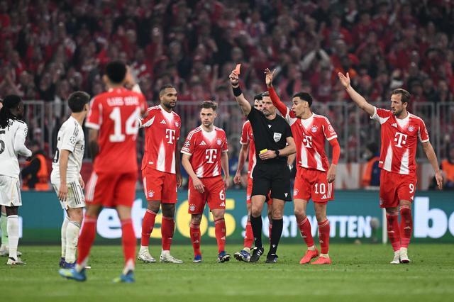 抱球染红坑惨皇马！盘点卡马文加让美凌格“脑溢血”的犯错黑历史