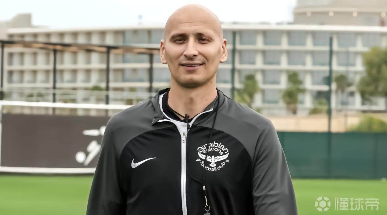 谢尔维：即使导弹从我头顶飞过，我也觉得迪拜比伦敦安全