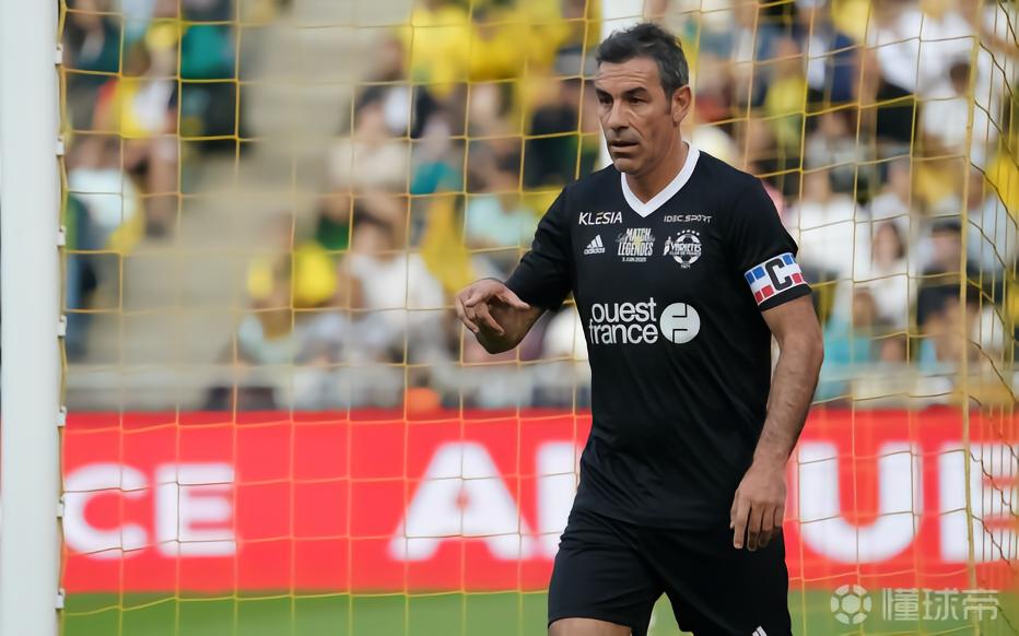 已退役11年，枪手传奇皮雷将在梅斯的主场给自己办告别赛