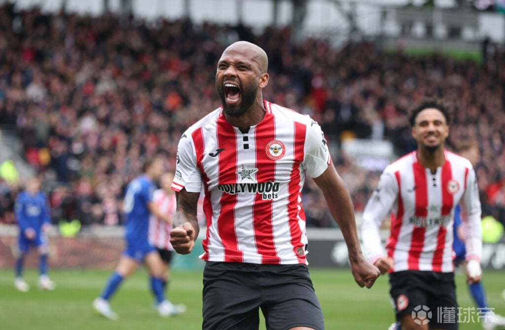 阿勒代斯：曼联不用找别人了，买下打进20球的伊戈尔-蒂亚戈