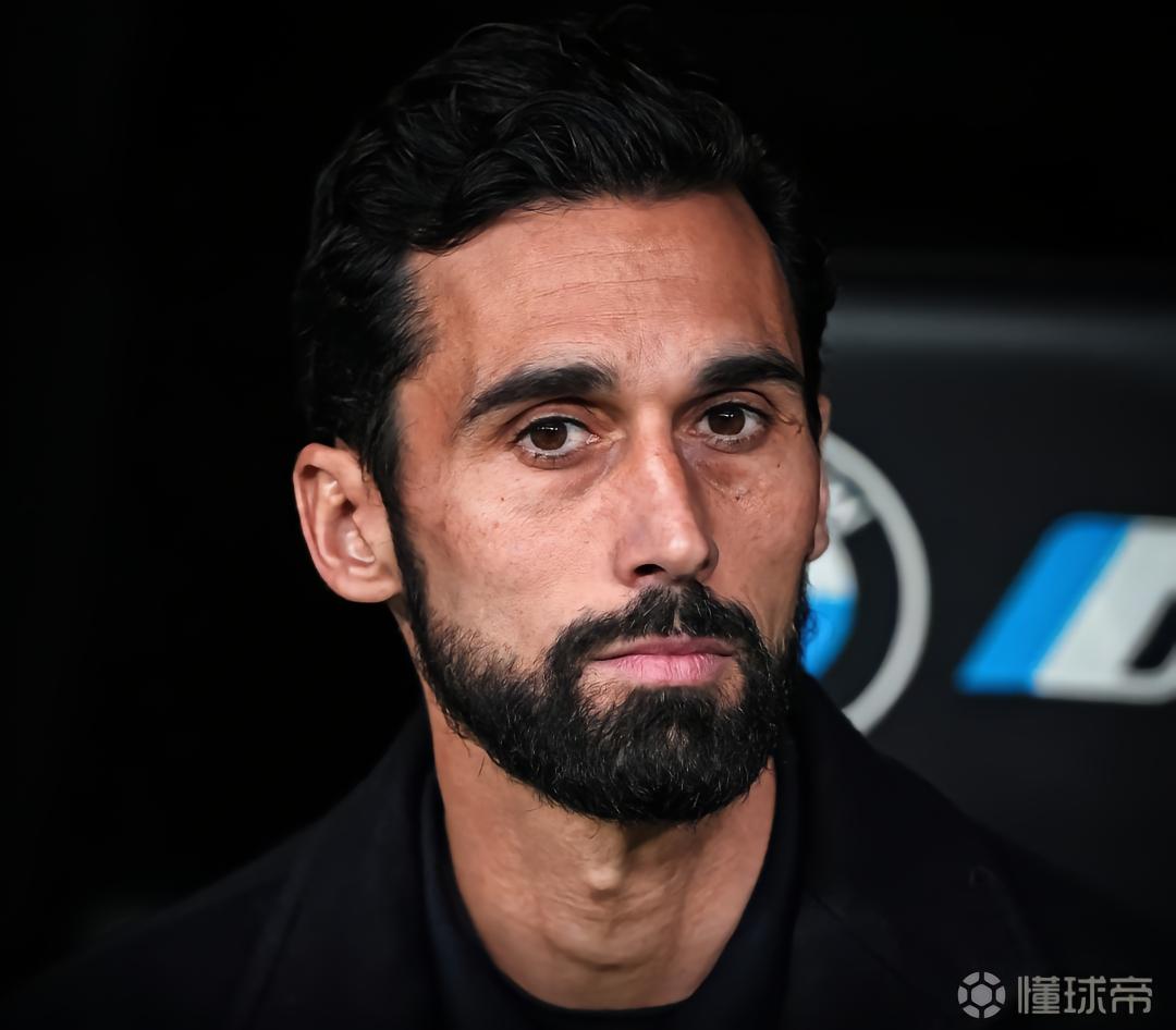 21战7负，阿韦洛亚执教皇马的输球场次已经超过阿隆索时期