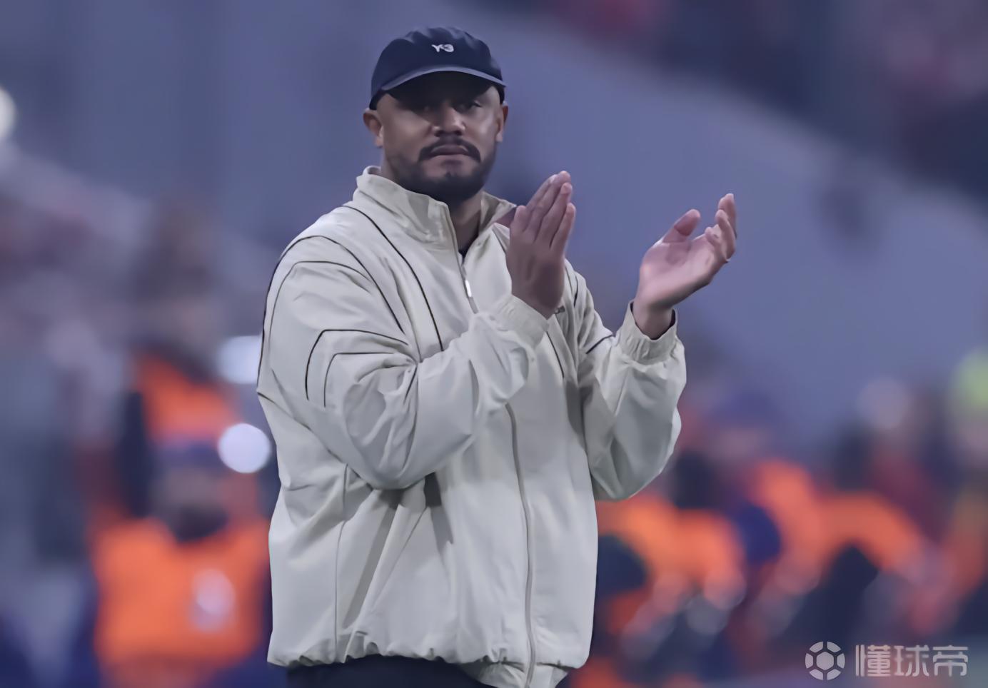 图片报：中场时孔帕尼反复强调皇马本场领先1球也只是扳平