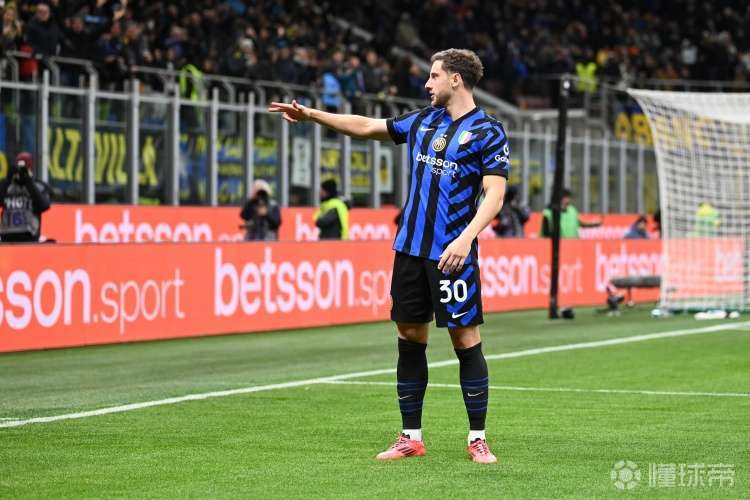 意媒：想要400万欧年薪+更多出场时间，奥古斯托...