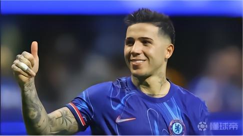 卫报：切尔西考虑出售恩佐，同时关注伯恩茅斯中场斯科特