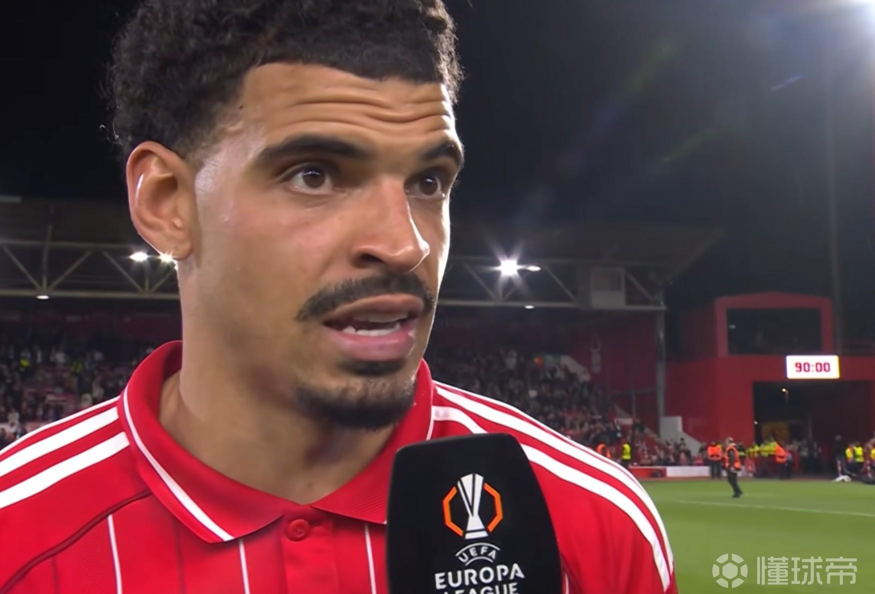 吉布斯-怀特：开场不久对方就被罚下一人，我们确实很幸运