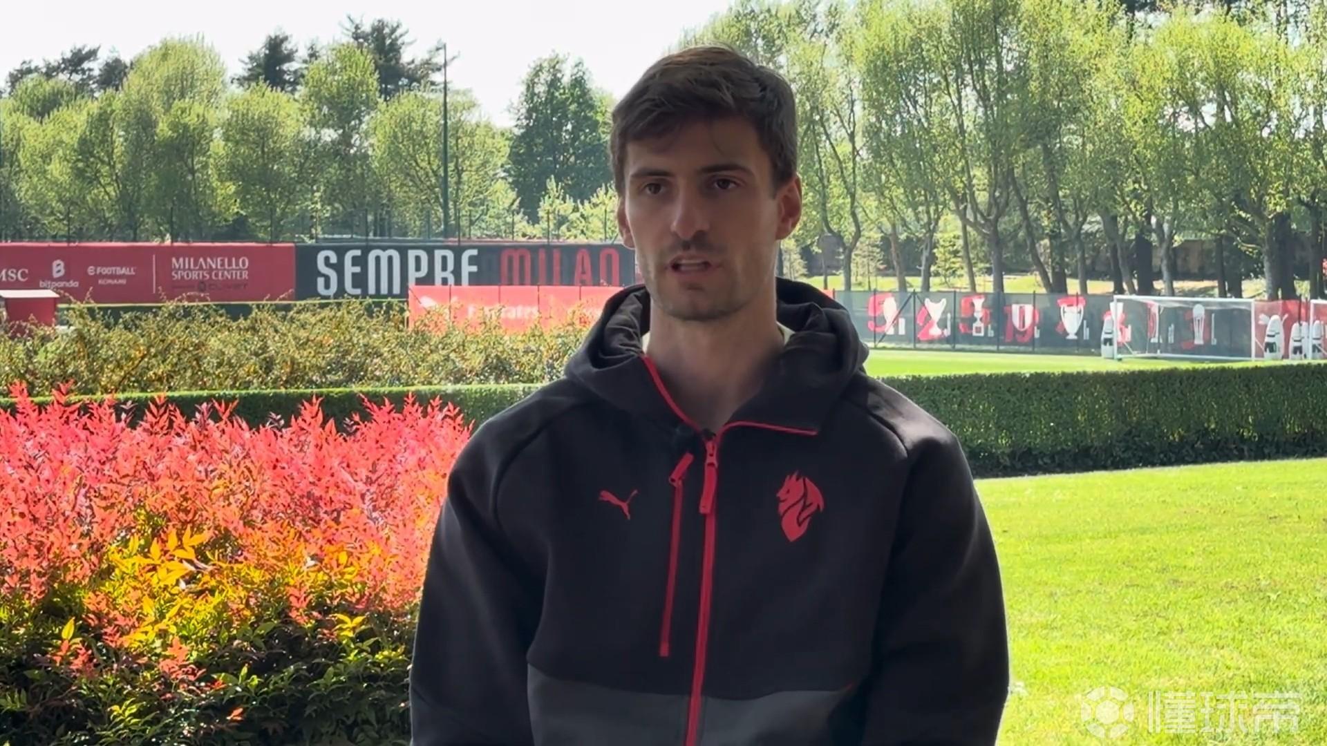 加比亚：阿莱格里留任是全队的共同心愿，我们要为他100%付出