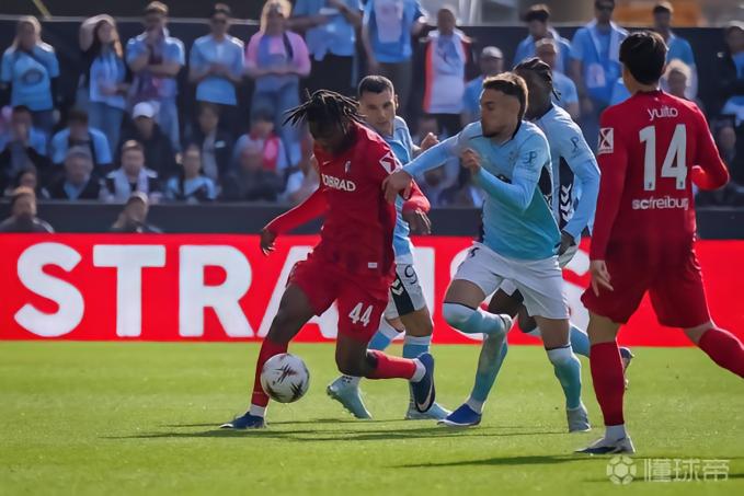 弗赖堡队史首次跻身欧战四强，此前六次欧战从未闯入八强
