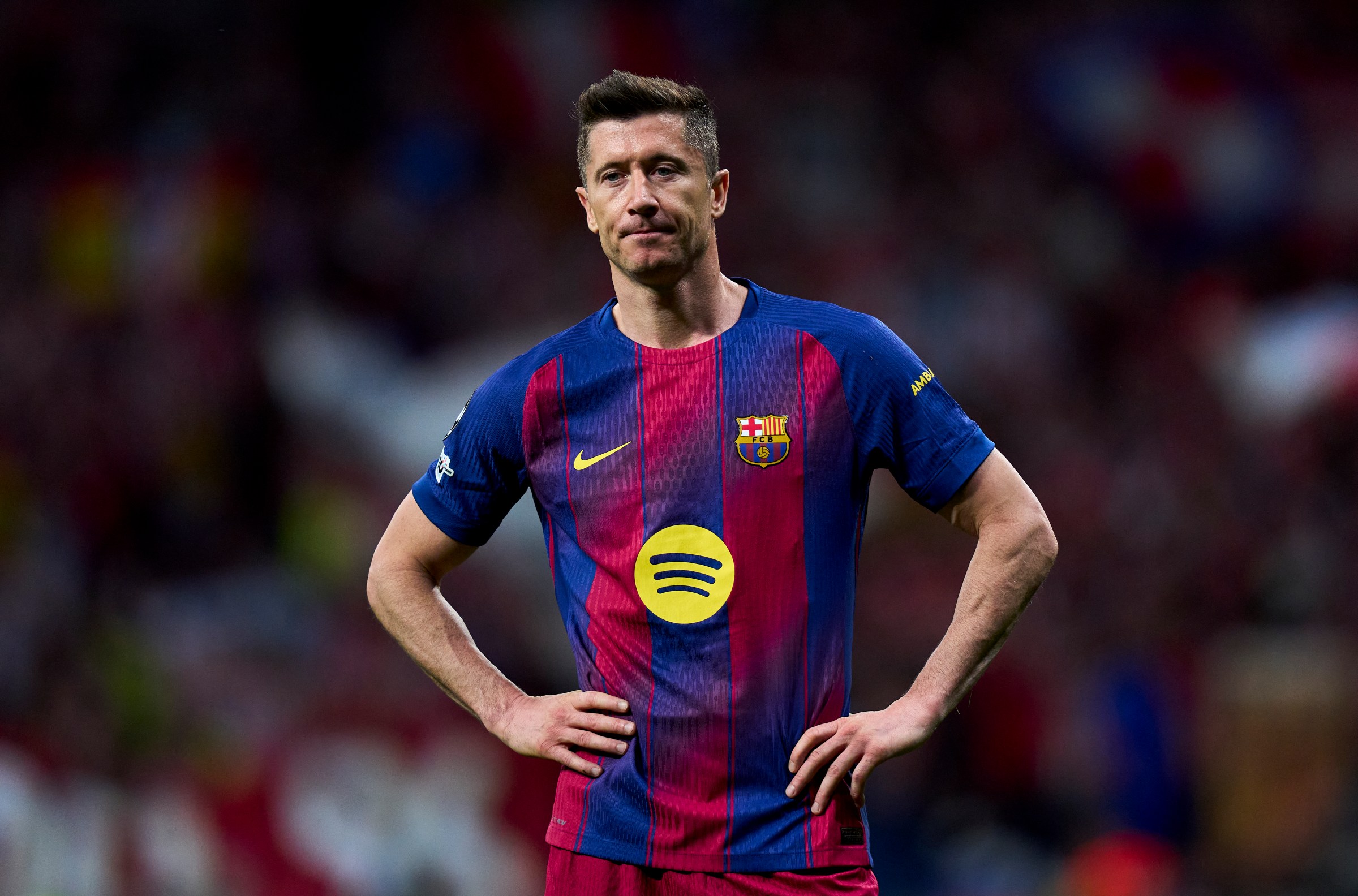 莱万：我现在专注于赢下西甲，不想谈论报价或未来