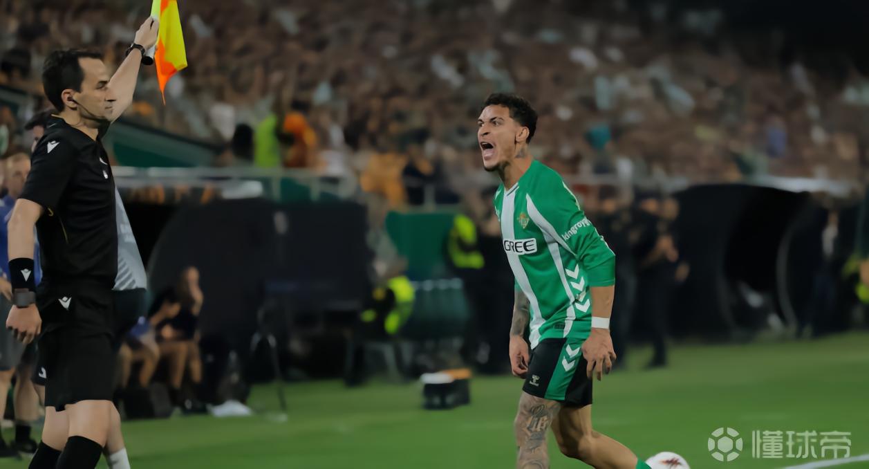 阿斯：安东尼的表现无法打动安切洛蒂，他很难参加世界杯