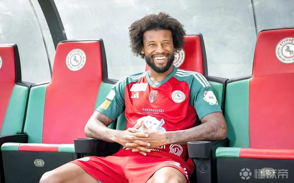 记者：达曼协作资金紧张，威纳尔杜姆、亨德利合同到期将自由身离队