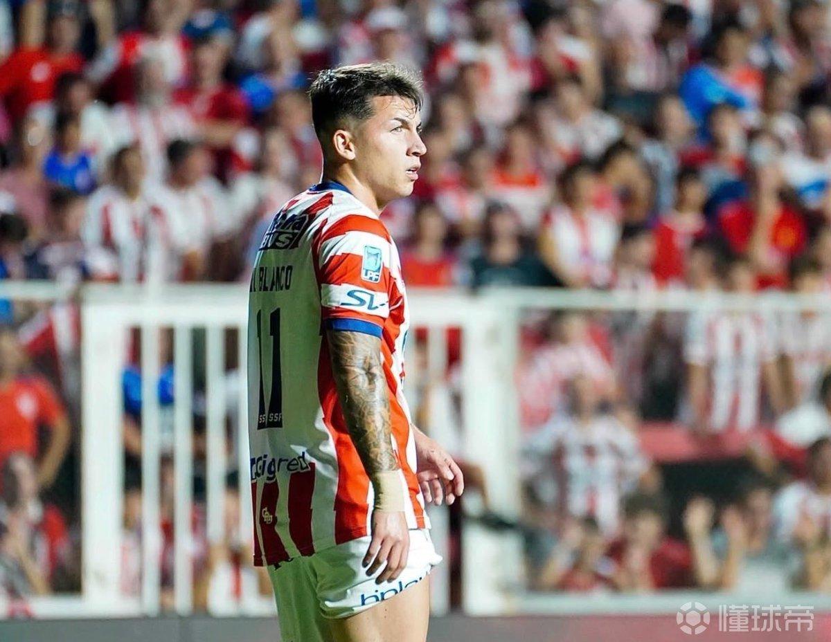 罗马诺：多家欧洲俱乐部有意22岁阿根廷左后卫德尔布兰科