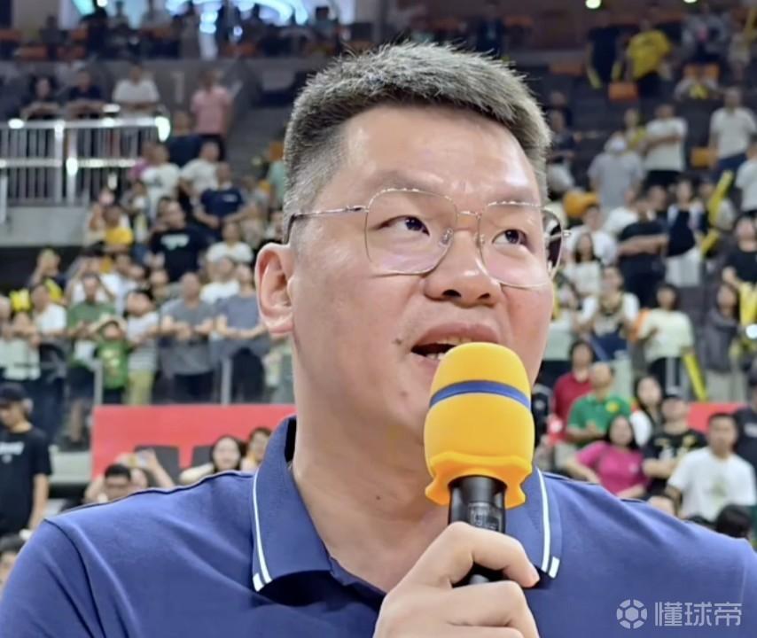 朱芳雨：很遗憾没能用胜利答谢球迷，希望季后赛能得到大家支持