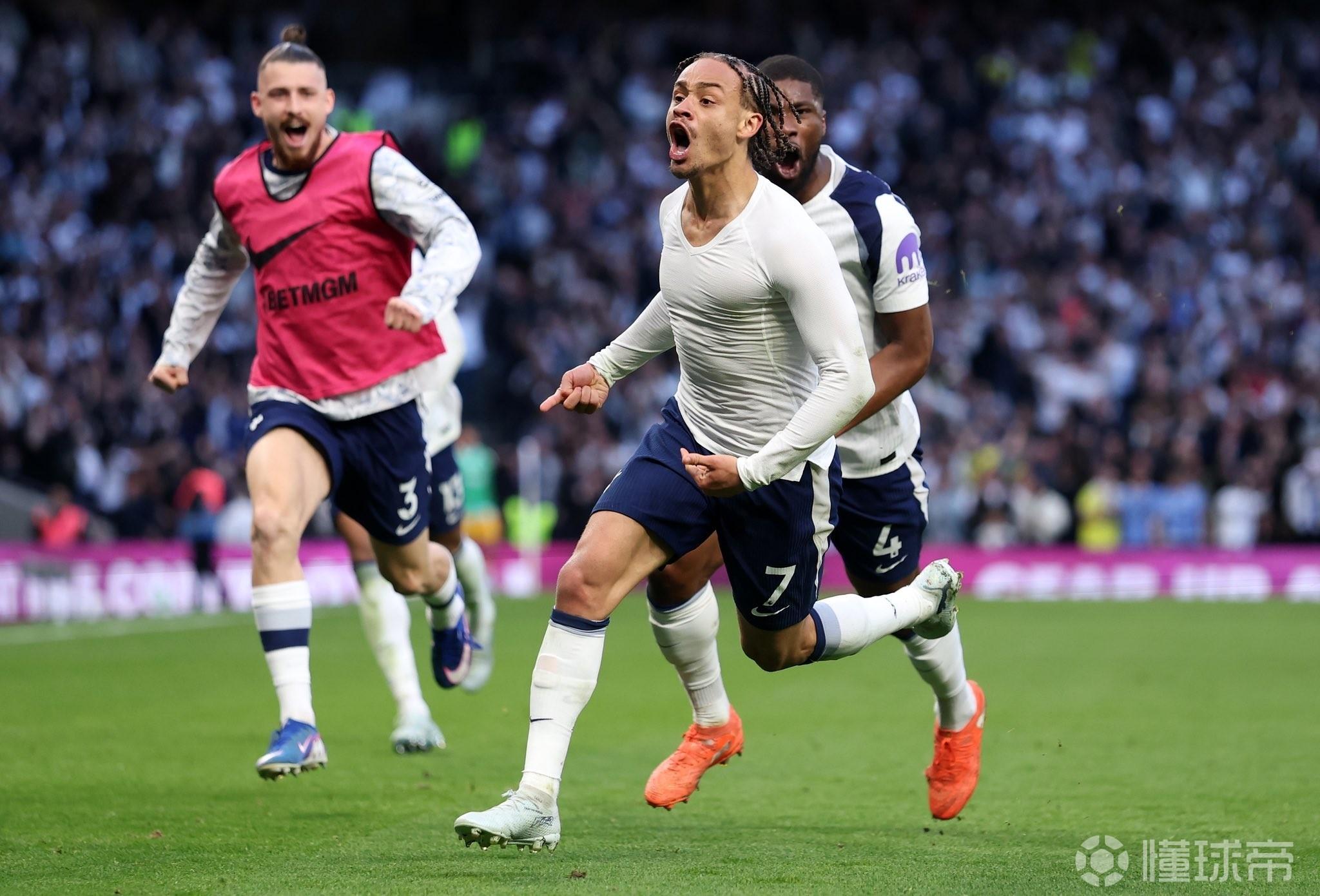 这剧情我见过好几次，西蒙斯进球脱衣庆祝后热刺被布莱顿绝平