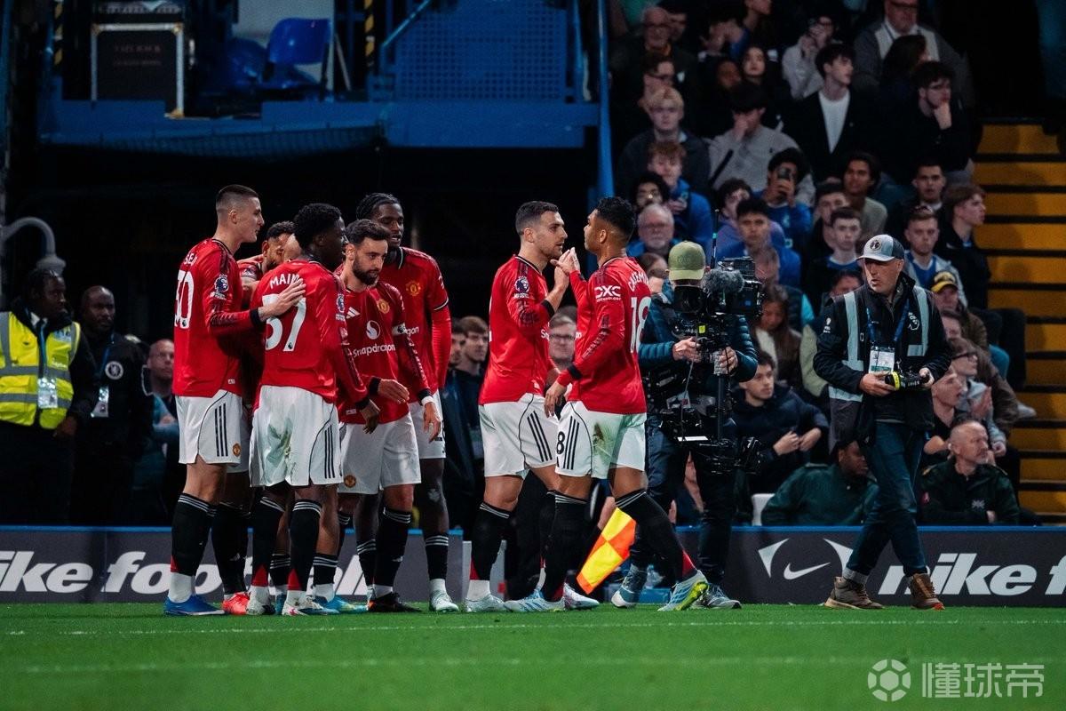 詹俊：罗塞尼尔真的水平有限；曼联联赛第三稳了