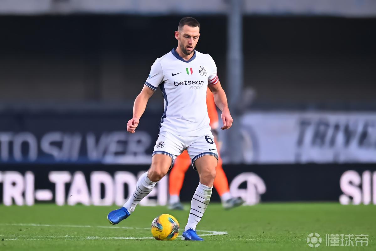 跟队：国米不排除续约德弗赖；本菲卡和奥林匹亚科斯已报价