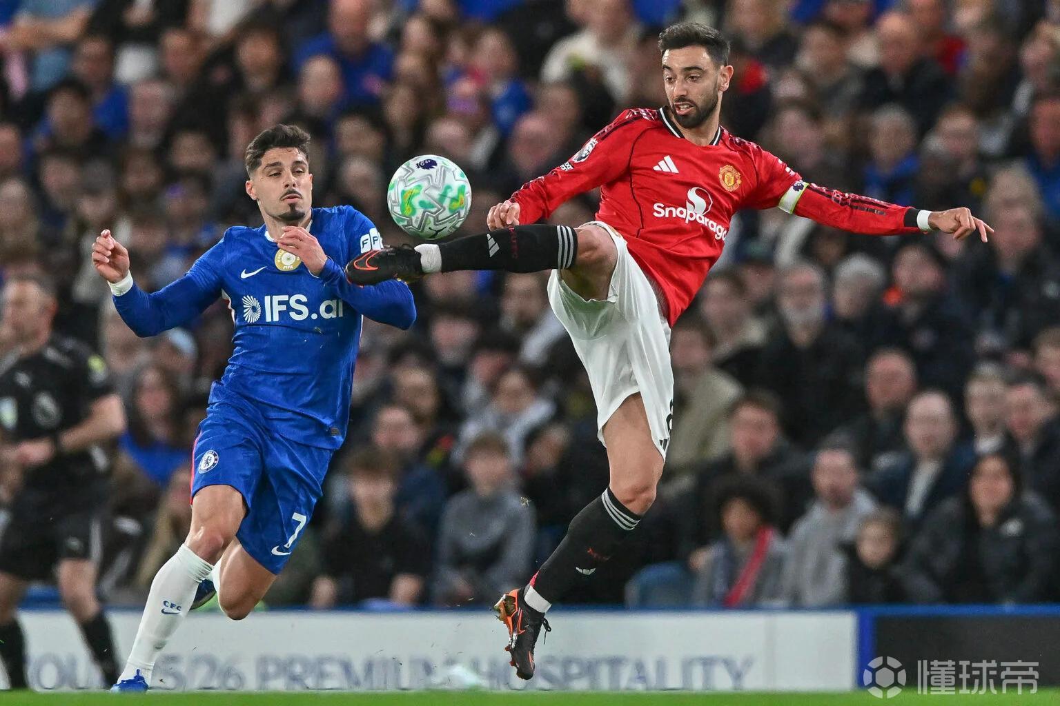 舒梅切尔：卡里克让B费踢最擅长的位置，所以后者表现出色