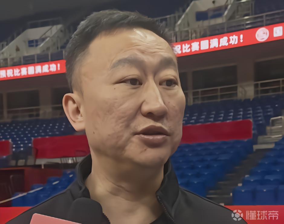 刘维伟：今晚主要让新外援尽快适应，我“干不过”老前辈许利民