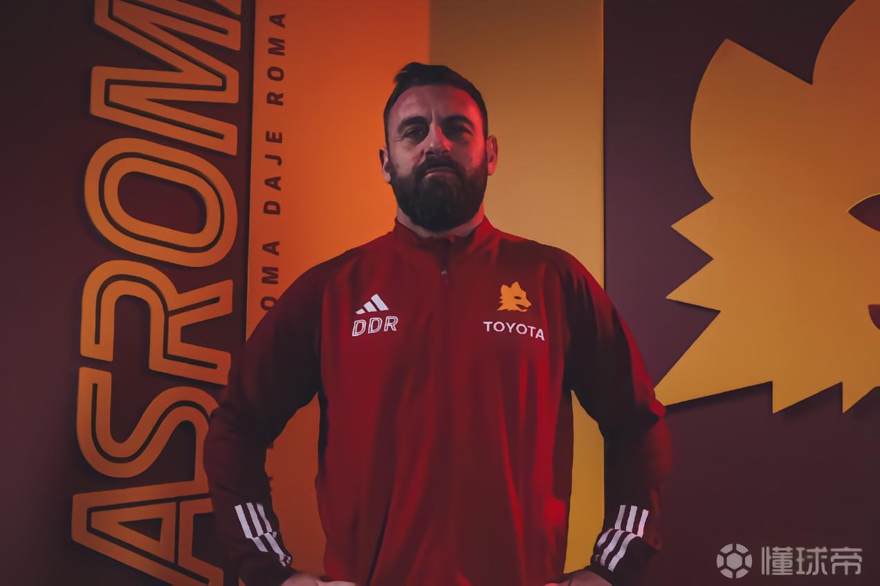 致敬，意大利航空将一架客机命名为“德罗西号”