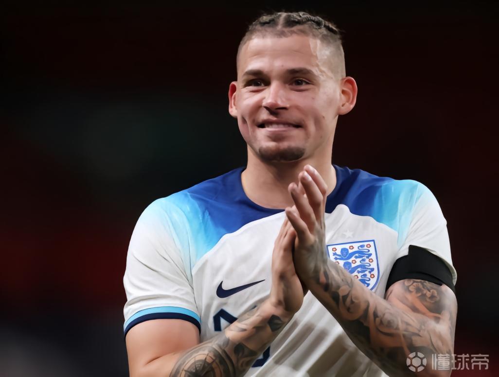 太阳报：卡尔温-菲利普斯没比赛踢，但靠肖像权狂赚500万英镑