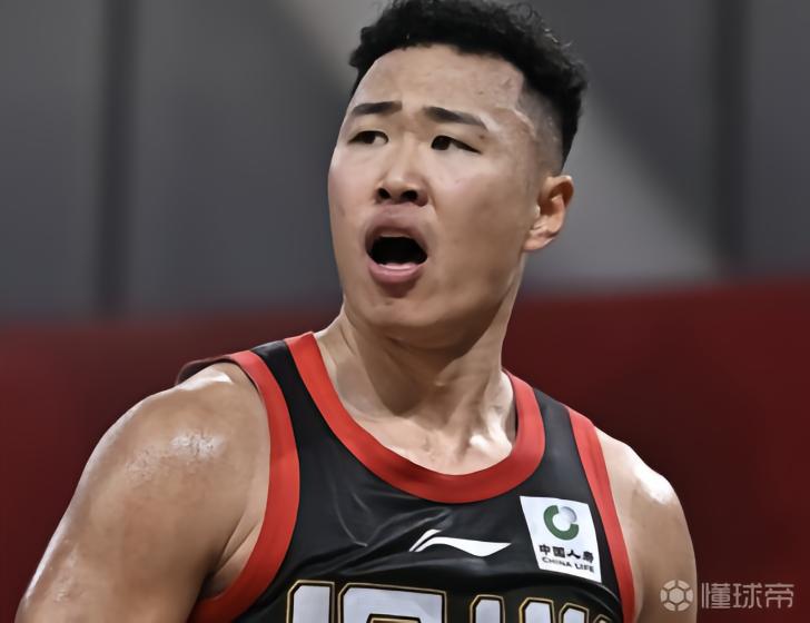 贺希宁：今晚没能上场心里挺难受，季后赛要带领球队走得更远