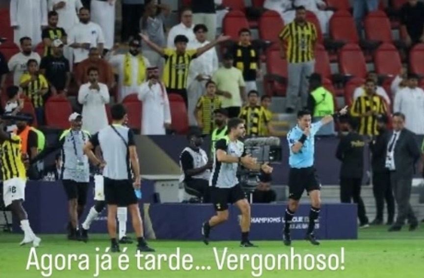 吉达联主帅孔塞桑晒马宁被处罚消息：为时已晚，真丢人！