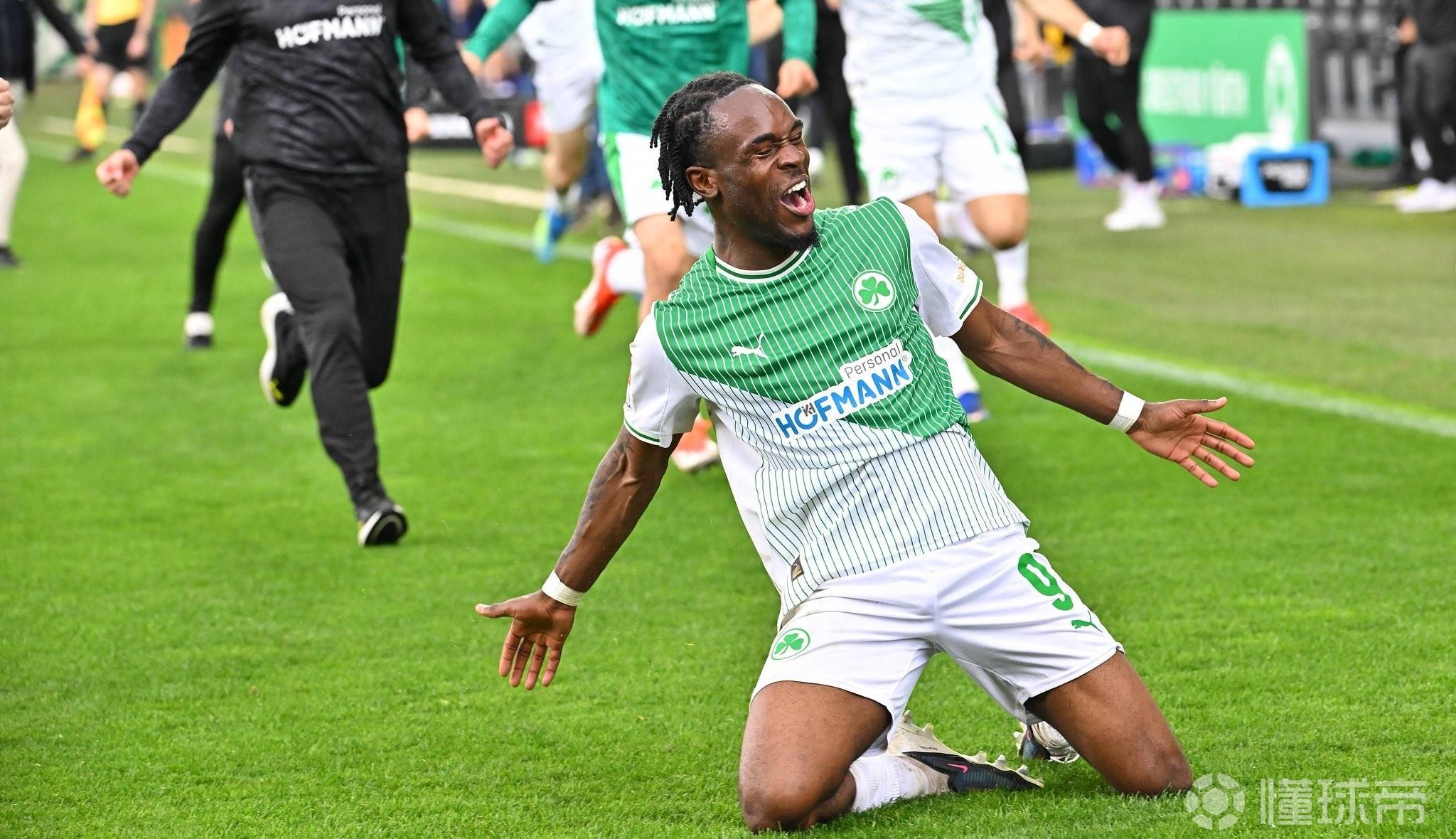 官方：法兰克福从德乙菲尔特回购23岁前锋富特科伊