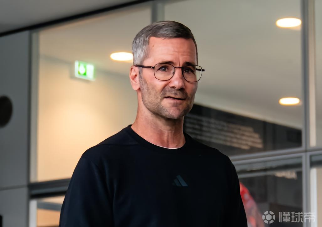 拜仁官方：维辛格正式出任拜仁青训学院足球总监