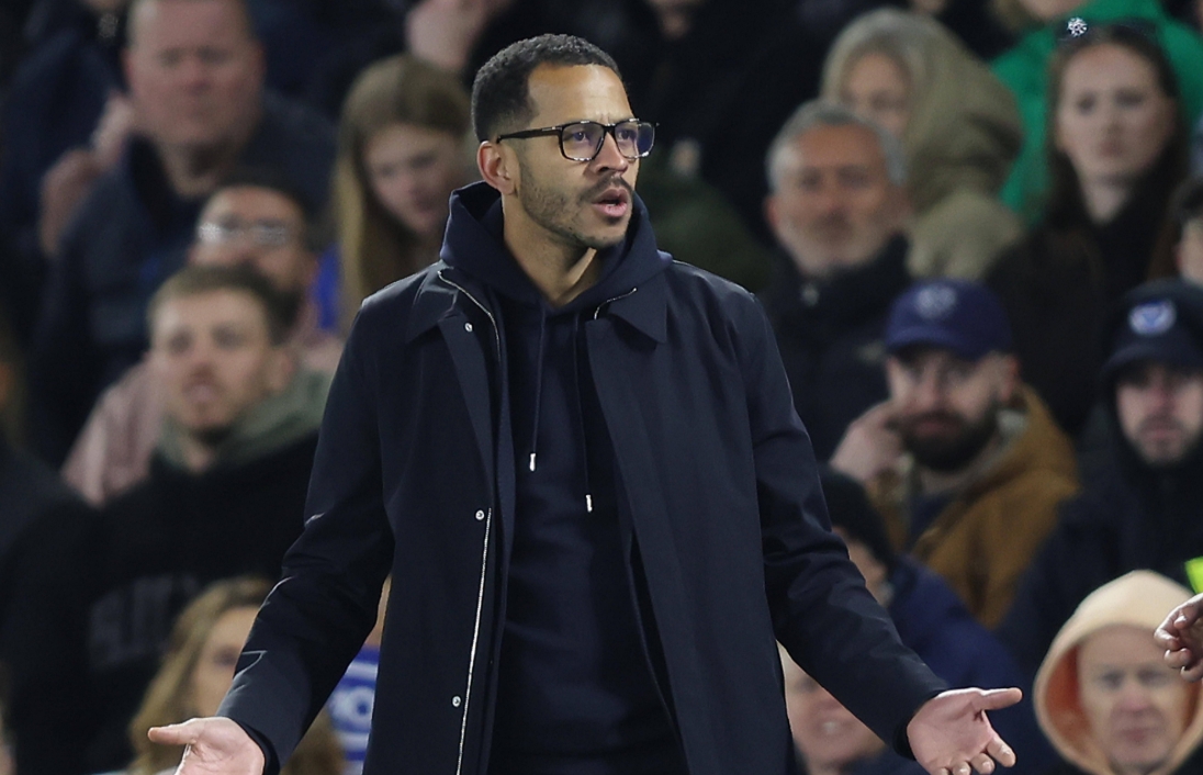 记者：若切尔西持续低迷 罗塞尼尔恐将下课