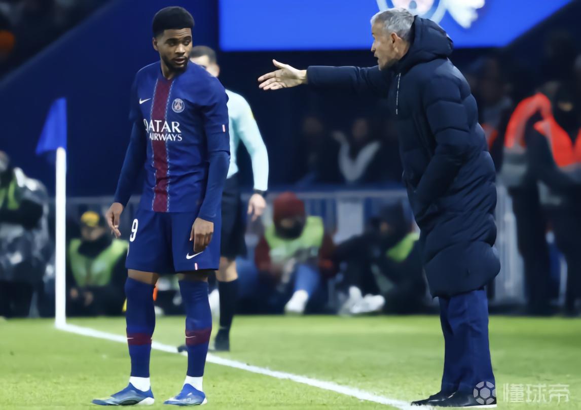 队报：巴黎内部认为姆巴耶不够投入，其身边人不理解这种说法