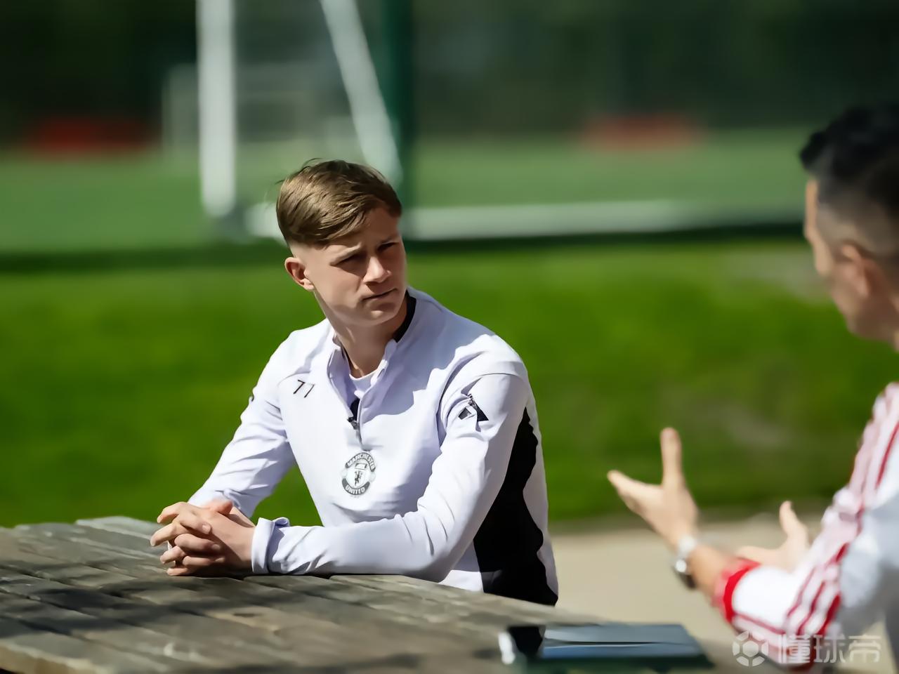 思韦茨：入选曼联一线队让我特别开心，赛后更衣室氛围太棒了