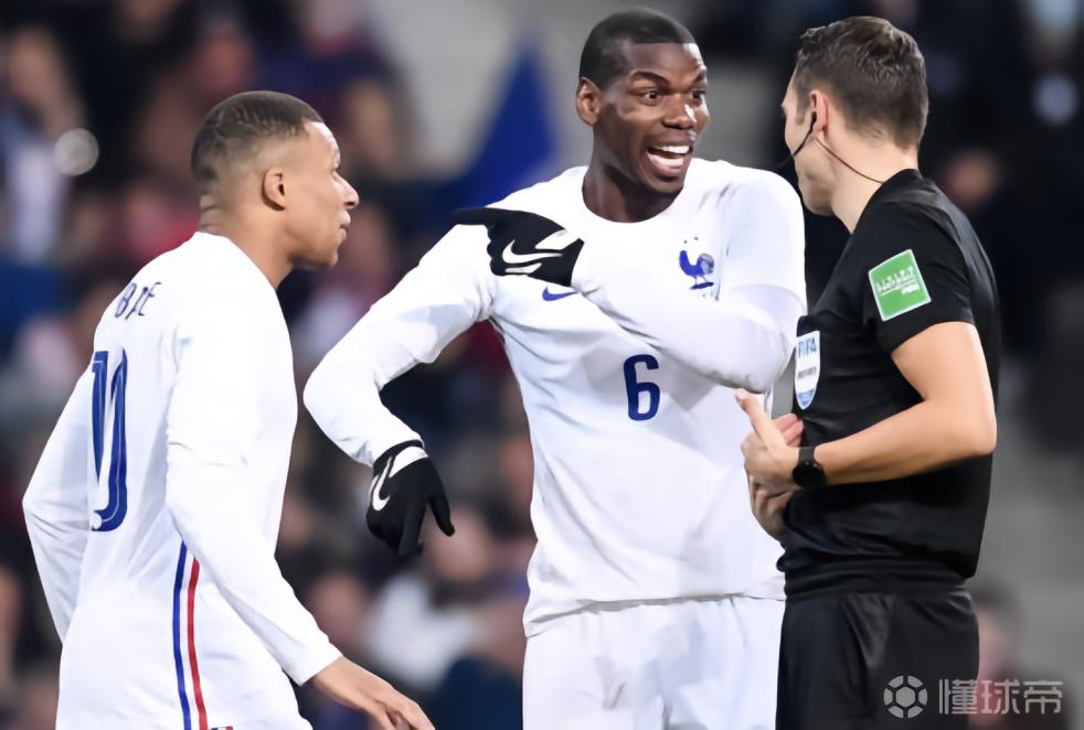 博格巴：说不清原因，我和姆巴佩互相了解；他早就配得上金球