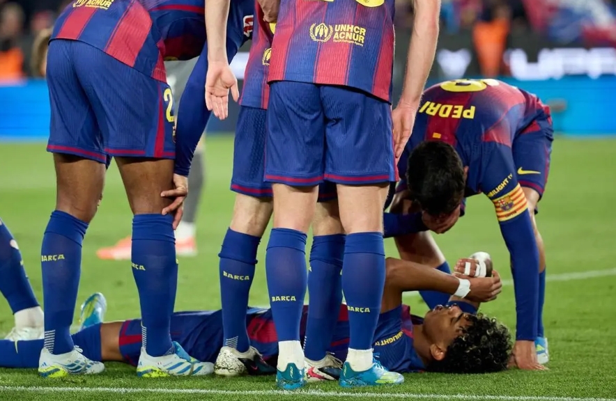 六台：亚马尔深受打击 他感觉自己可能已经肌肉撕裂