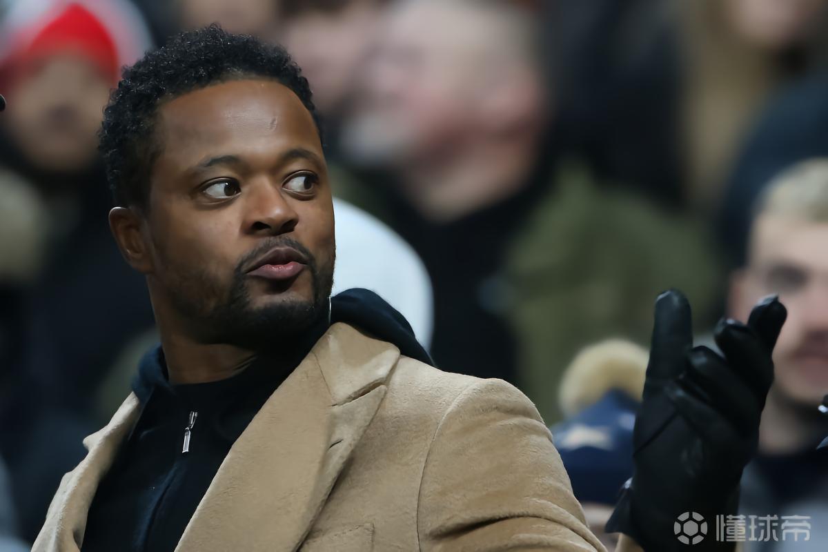 埃弗拉：沃尔科特居然拿这支阿森纳和08年曼联比，我真的无语