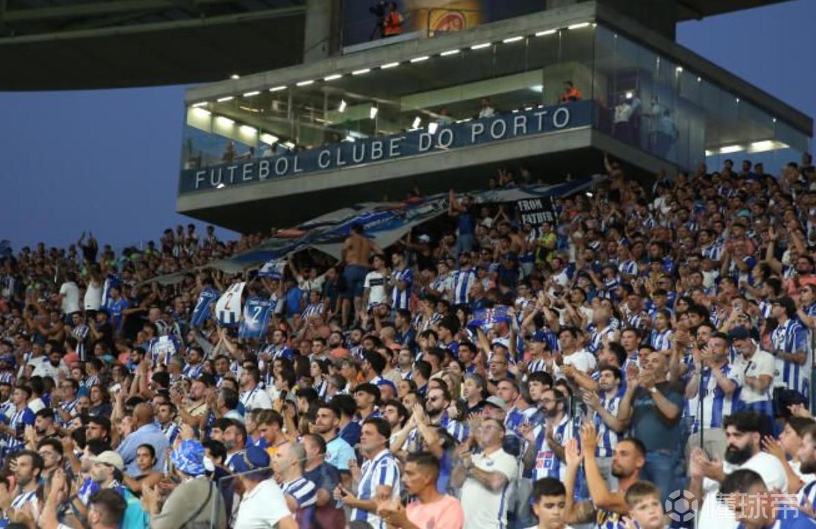 波尔图球迷针对穆里尼奥喊恐同口号，俱乐部被合计罚款10144欧