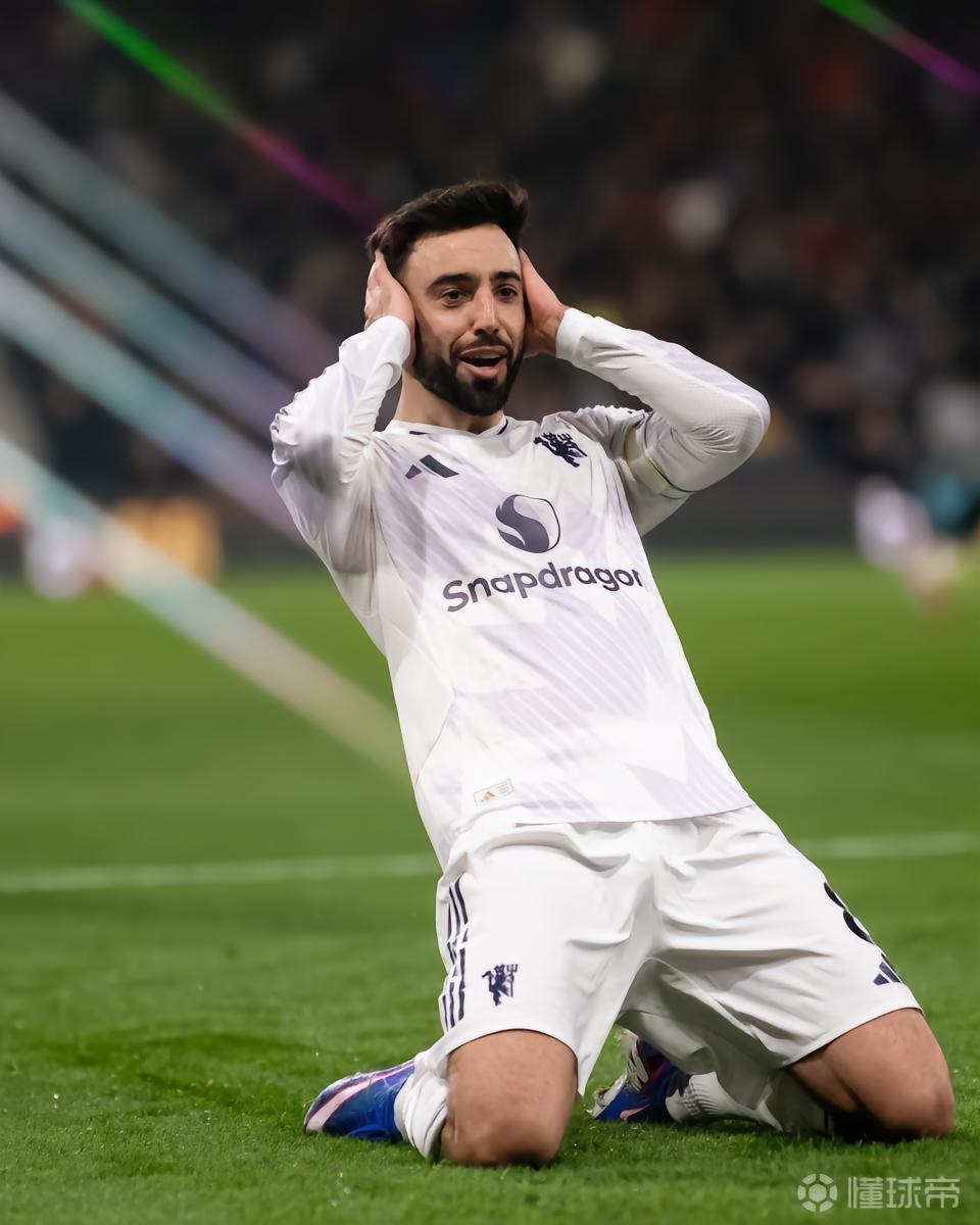 镜报：金球奖肯定希望渺茫，但B费完全可以冲击英超最佳球员