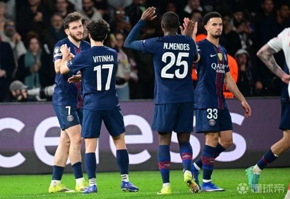 队报：门德斯应该能出战对拜仁首回合比赛，维蒂尼亚存疑