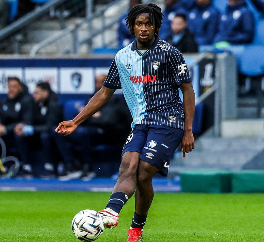 早日康复：勒阿弗尔17岁中卫小扎加杜十字韧带撕裂