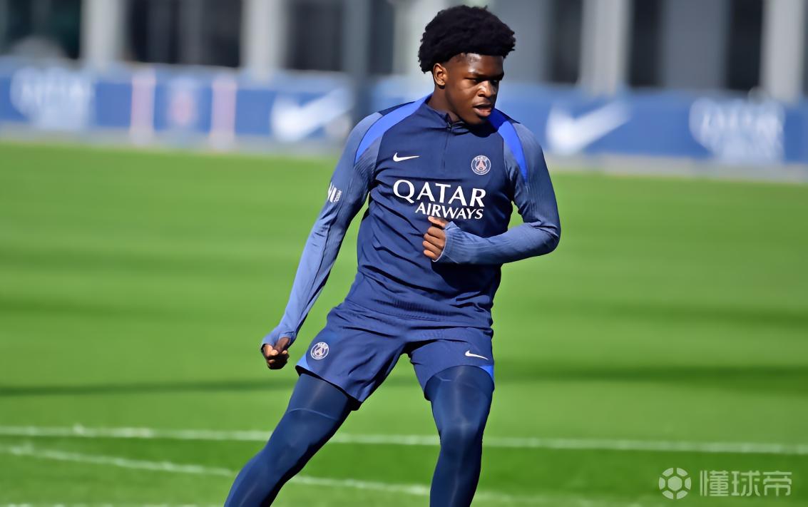 巴黎官方：维蒂尼亚右脚跟炎症恢复情况良好；恩贾恩图仍在康复