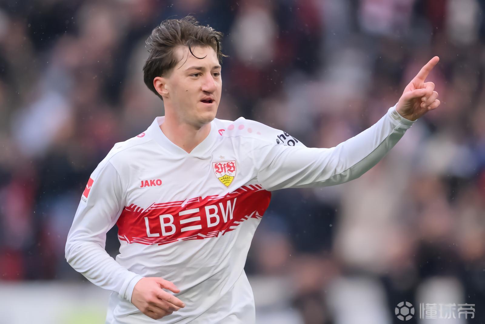 都体：那不勒斯拒绝将洛博特卡卖给尤文，尤文转追施蒂勒