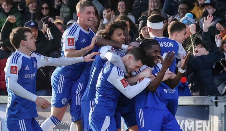 镜报：麦克斯菲尔德的足总杯奇迹将被改编成好莱坞电影