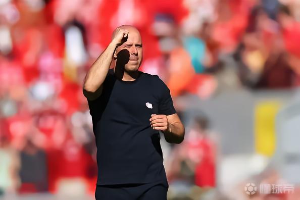 穆尼奥斯的进球？斯洛特：我不怪他，裁判应该吹停比赛