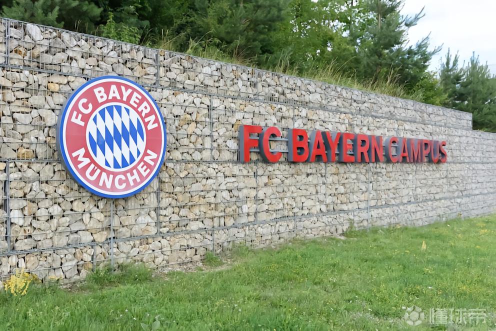 德媒：拜仁青训再闹乌龙，一名球探将目标球员误发到个人状态